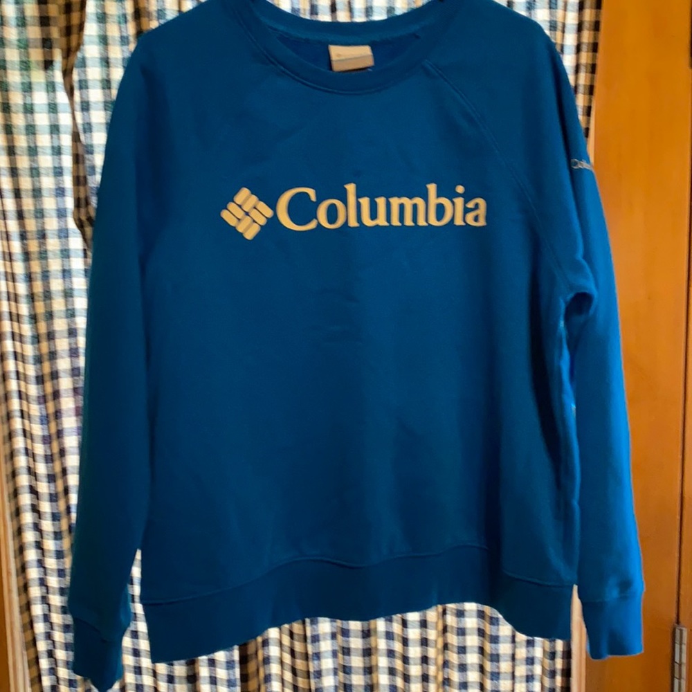 Columbia sweatshirt